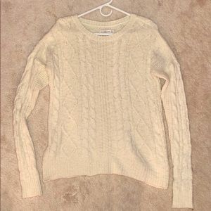 Abercrombie & Fitch sweater